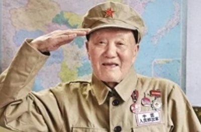 ​特等功臣张富清，深藏功名63年，连自己儿女也不知他的赫赫战功