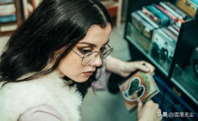 ​男生说想你了女生最好的回复，女人换成这样的回复方式