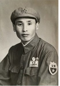 ​一个老公安战士公安回忆录1 在学校就接触共产党，参加党组织