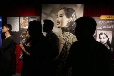 ​周旋，中国电影女演员，歌手。民国四大美女之一