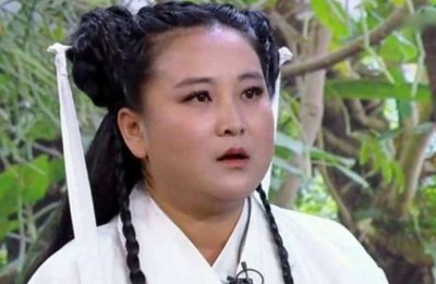 ​贾玲结婚了？结婚6年却从不提老公，照片曝光后网友沸腾了