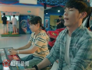 ​忽而今夏为什么有两个结局两个结局哪个是真的