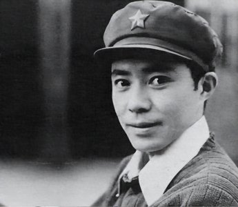​演员石小满，六十年代最火童星，现在发展成坏蛋专业户