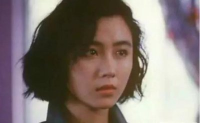 ​还记得曾经又帅又美的袁洁莹吗？51的她已经苍老认不出？