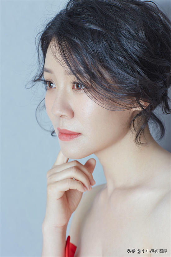 刘琳个人资料简介 演员刘琳近照，她坚持不扮嫩，被大导演抛弃后，嫁普通老公获幸福