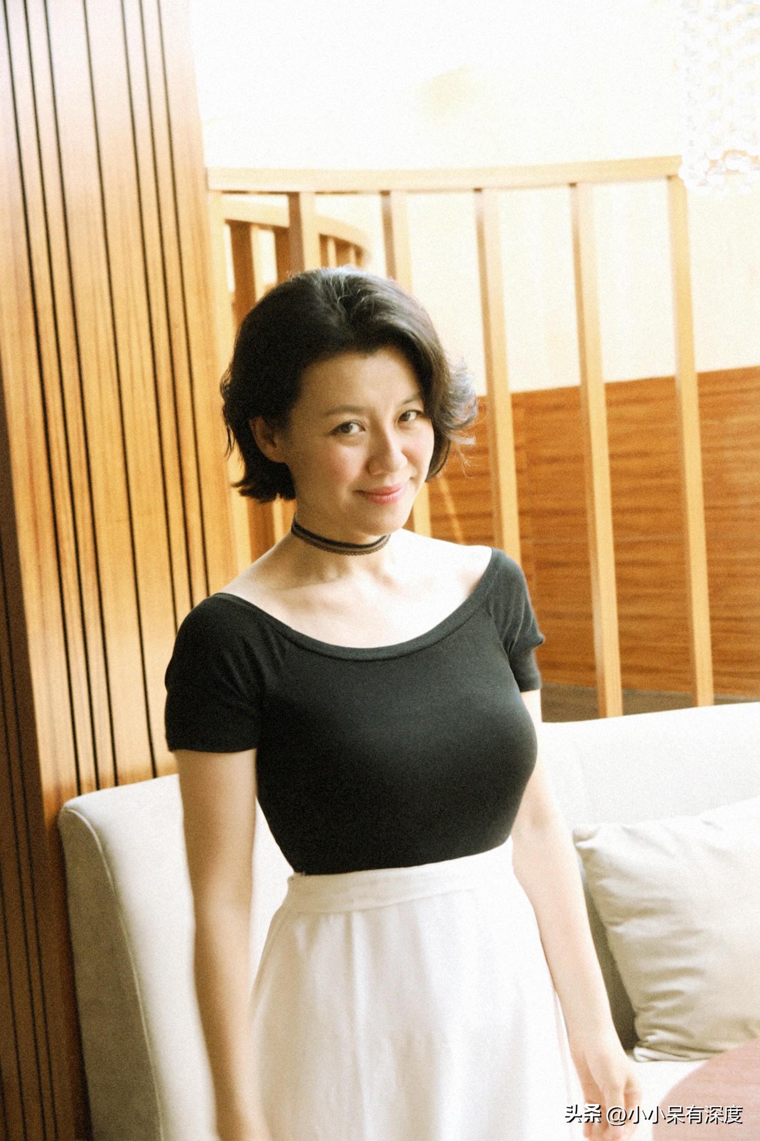 刘琳个人资料简介 演员刘琳近照，她坚持不扮嫩，被大导演抛弃后，嫁普通老公获幸福