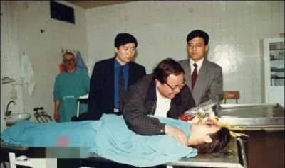 ​1999年北约轰炸，记者邵云环罹难，罕见照片展示最后时刻。