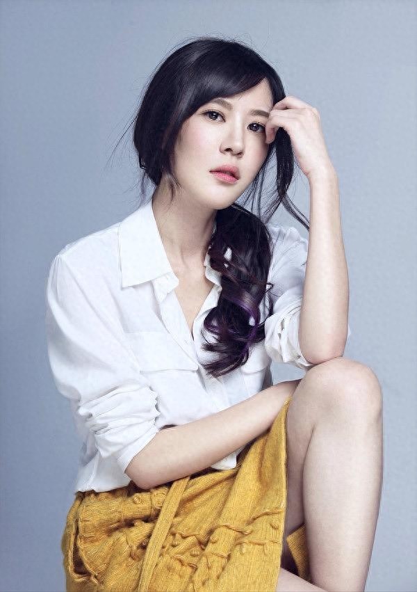 组团：内地女星李金铭