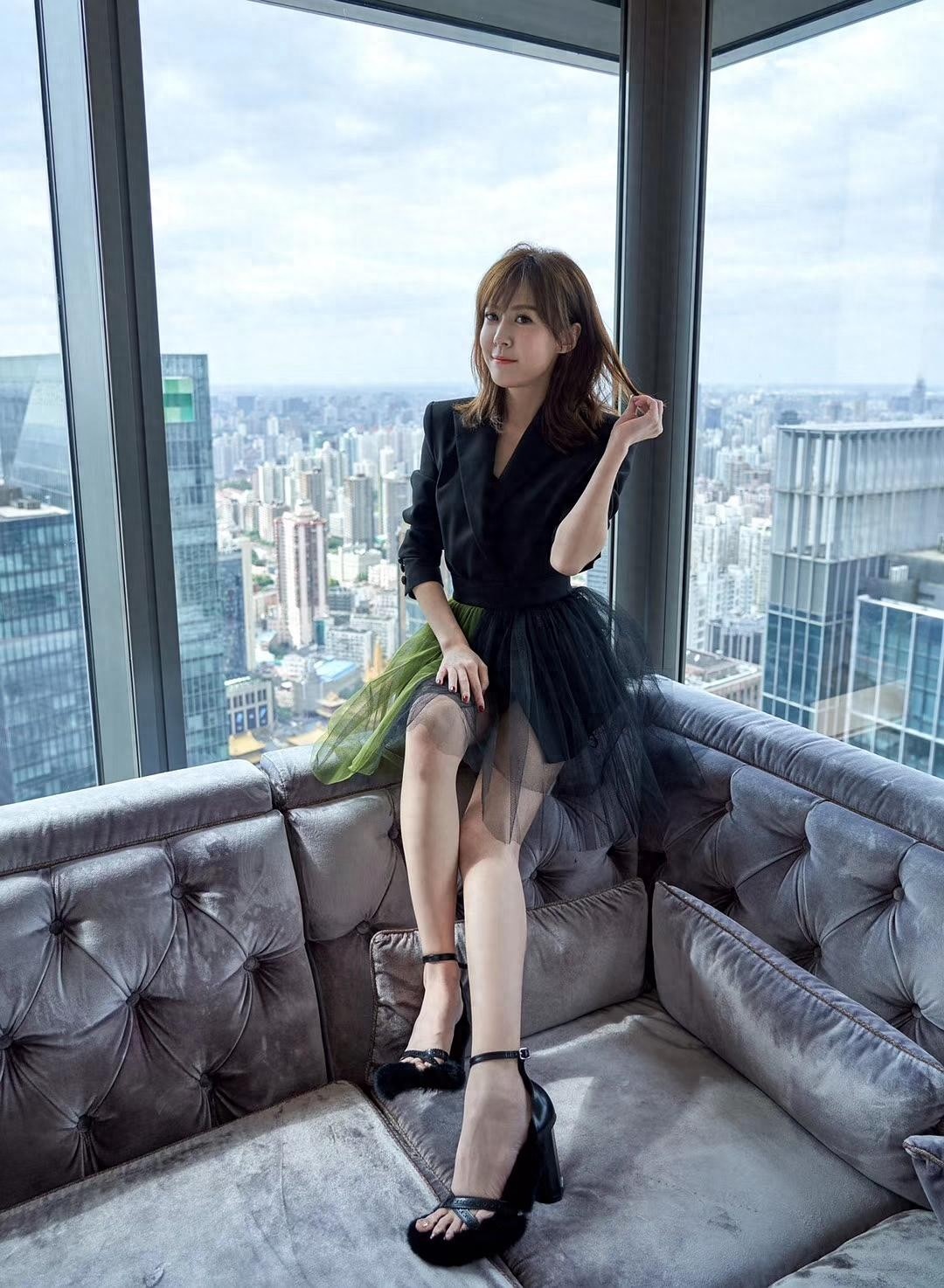 组团：内地女星李金铭