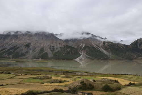 然乌湖 (堰塞湖)