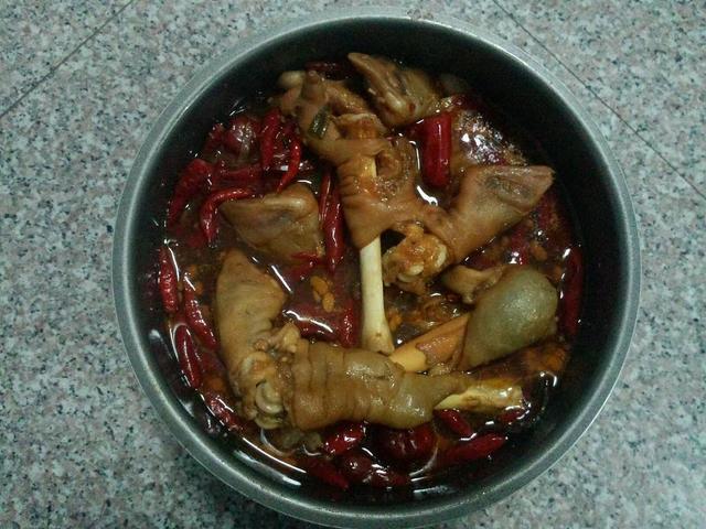 羊蹄怎么做好吃而且没有腥味（教你做美味又不腻的羊蹄）(4)