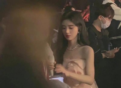 ​男人很想娶一个女人的表现，男人说想娶一个女人