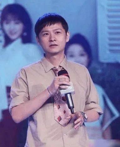 带娃插足初恋婚姻，她这是养不起小狼狗了？