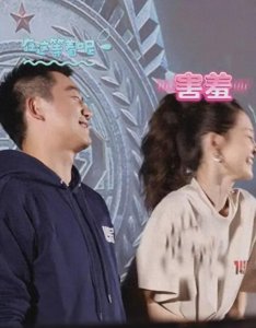 ​夜店王子变家庭男人，郑恺的转变让人惊呼，三年三胎的幸福故事
