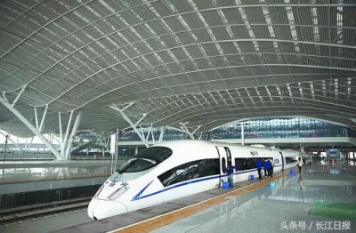 ​武汉坐高铁能直达昆明大连了！6小时24分就能感受四季如春