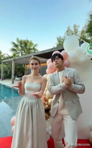 昆凌为周杰伦庆祝46岁生日,同时也是结婚10周年纪念日,祝福二位