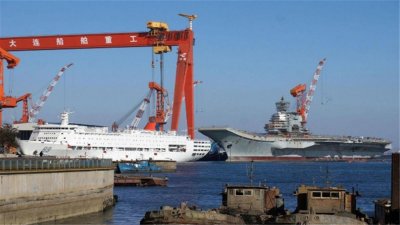 ​中国又一新“航母”？吨位与辽宁舰相当，或加装电磁弹射器