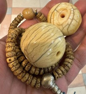 ​偷看下别人盘玩二十年的猛犸象牙变啥样？太漂亮了