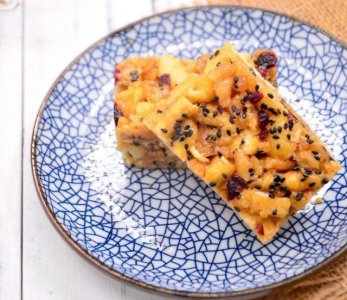 ​教你自制沙琪玛，按照这方法和配方做保证成功，香甜松软有嚼劲