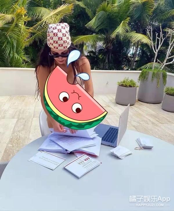 金卡戴珊学习法律（卡戴珊通过司法考试）(9)