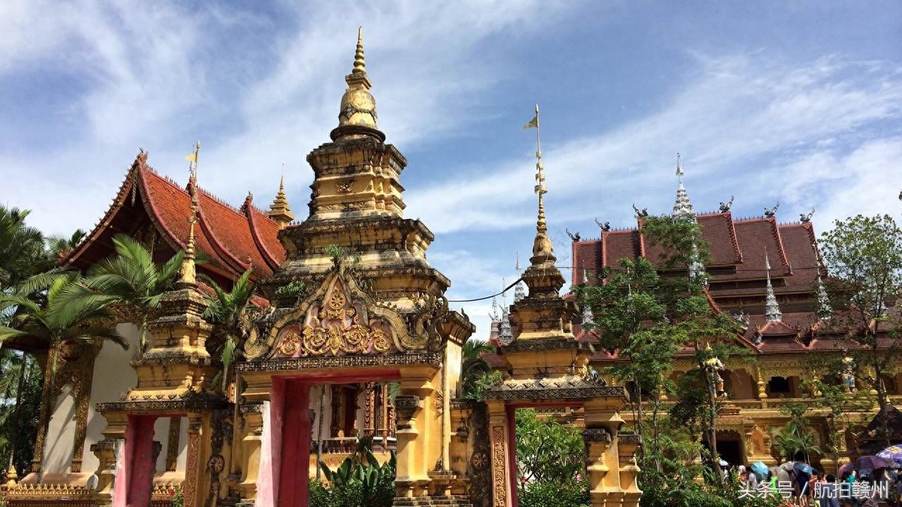 刷屏朋友圈的《猎毒人》明山的外景地是西双版纳，旅游业发达