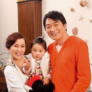 低调成这样？圈内竟没人知道他们是夫妻，30年恩爱还甜过初恋