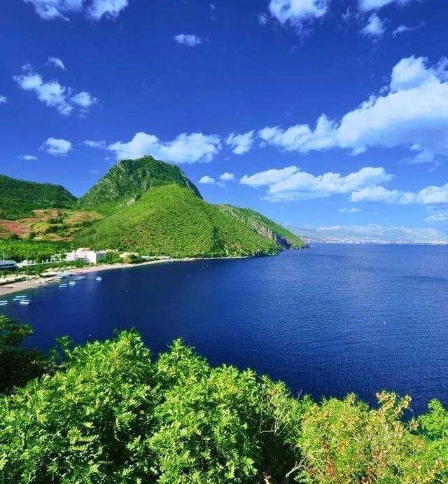 中国神秘的抚仙湖, 古城之谜, 航空禁区, 水下尸库。。。你造吗?