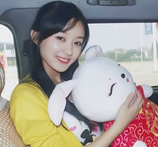 ​赵丽颖的一些稚嫩旧照