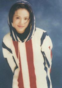 ​清秀脱俗冷美人！李若彤旧照曝光 笑容甜美灵气十足