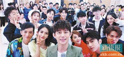 ​“快乐家族”办音乐节：橘子花要开啦