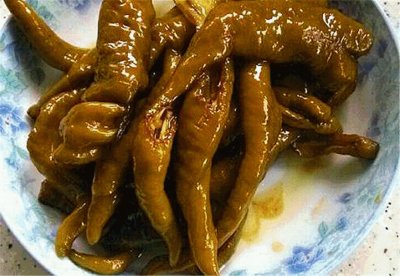 ​教你秘制腌辣椒，不用加一滴水，三天就能吃，不易坏不生花，解馋