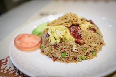 ​教你营养又好吃的虾酱炒饭，不油不腻特别香，好吃到停不下来嘴