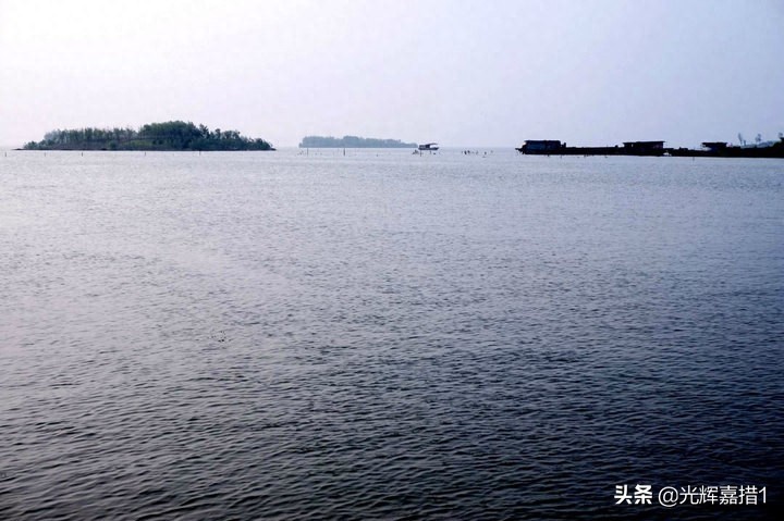 江苏省北部宿迁和新沂间湖泊，骆马湖