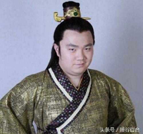 55岁宋丹丹的26岁儿子巴图,长得像父亲英达