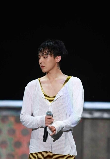 BIGBANG权志龙洛阳演唱会现场照，这次很“严肃”！