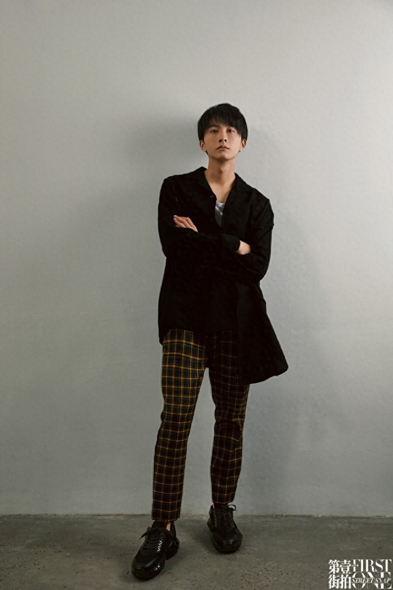 牛骏峰写真集，帅气迷人