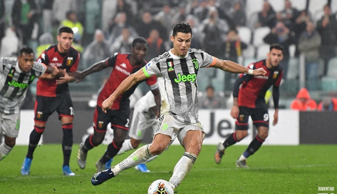 意甲第10轮尤文图斯主场2:1热那亚，C罗补时阶段打入一球