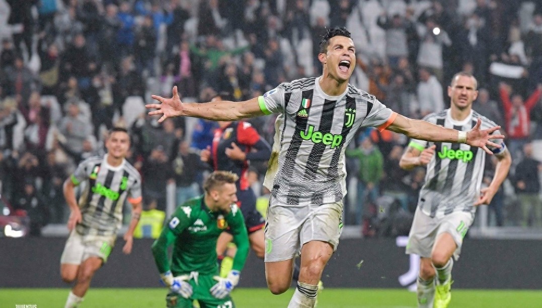 意甲第10轮尤文图斯主场2:1热那亚，C罗补时阶段打入一球