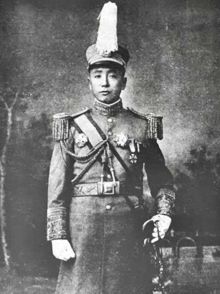 “东北王”张作霖6个女儿结局如何？一个嫁给傻子，一个嫁给疯子